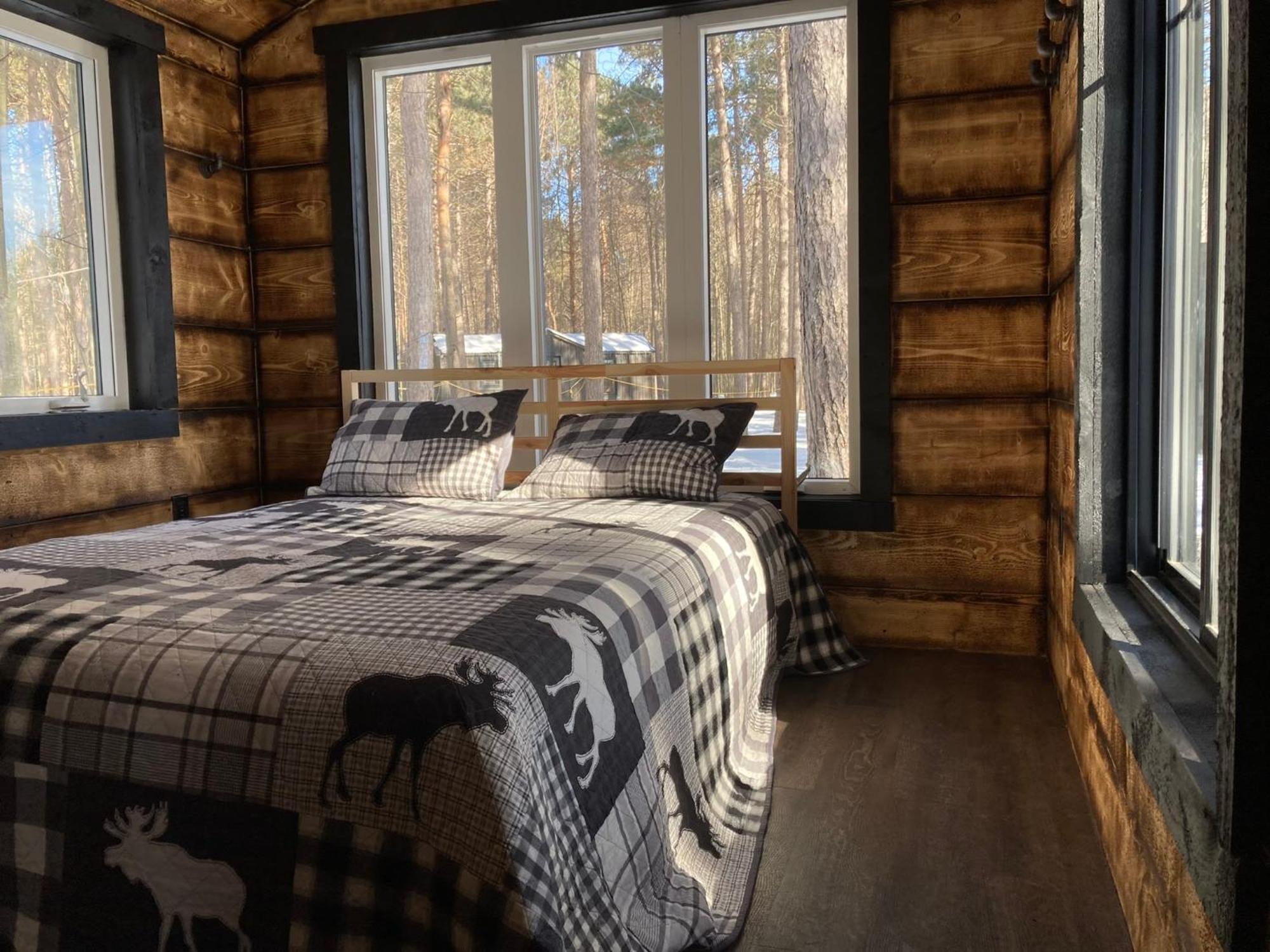 Your Cozy Cabin Retreat Saint-Remi-d'Amherst Exterior foto